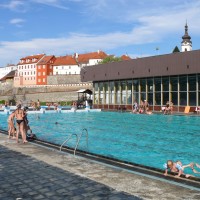 VENKOVNÍ BAZÉN OTEVŘEN