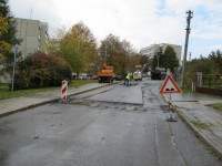 MĚSTSKÉ SLUŽBY PROVÁDÍ LOKÁLNÍ OPRAVU ASFALTOVÝCH KOMUNIKACÍ 