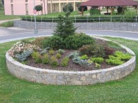 KRUHOVÝ OBJEZD V NÁDRAŽNÍ ULICI SE STAL TERČEM ZLODĚJŮ